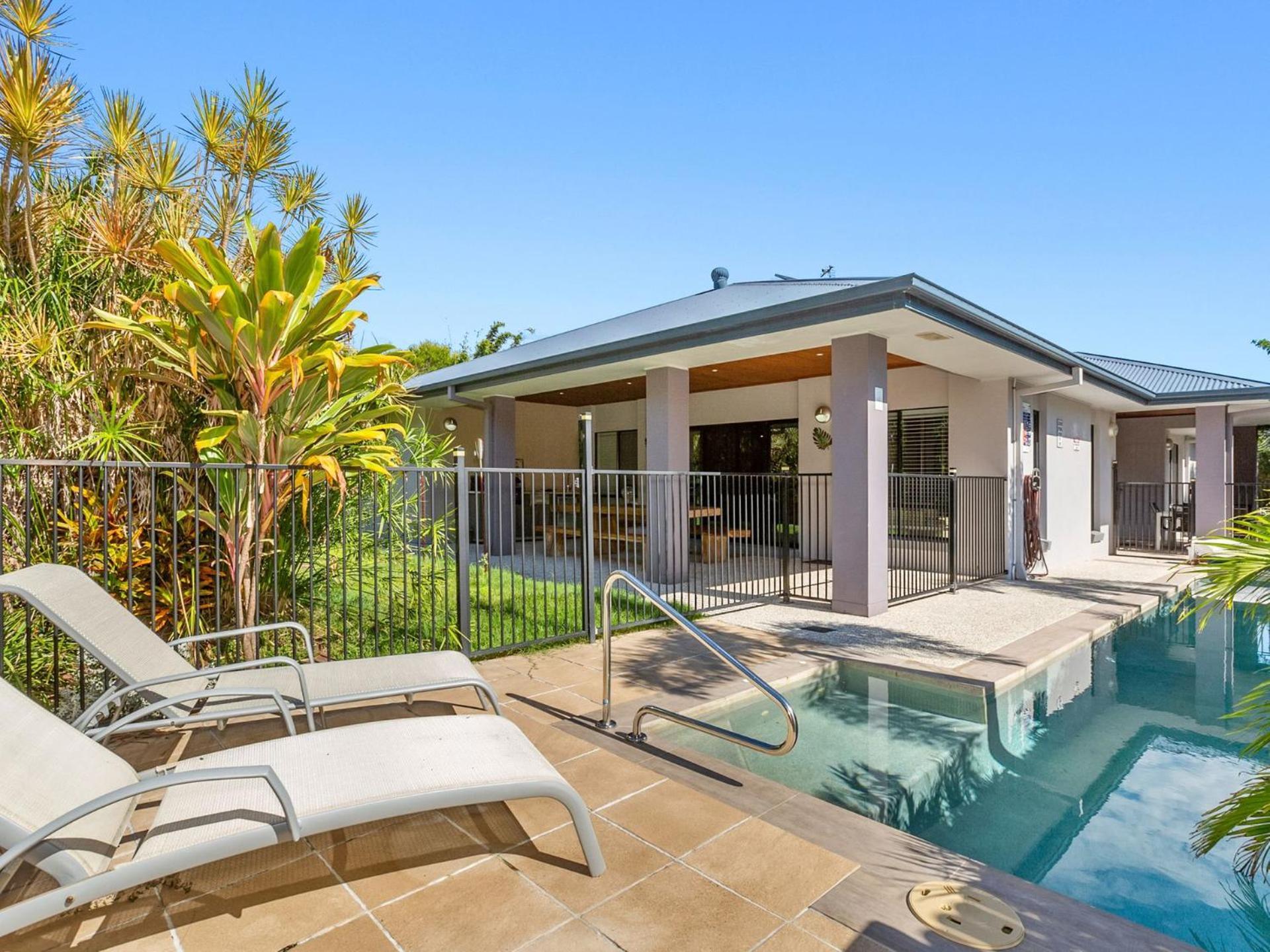 Black Rock Beach House With Pool Pottsville Exterior foto